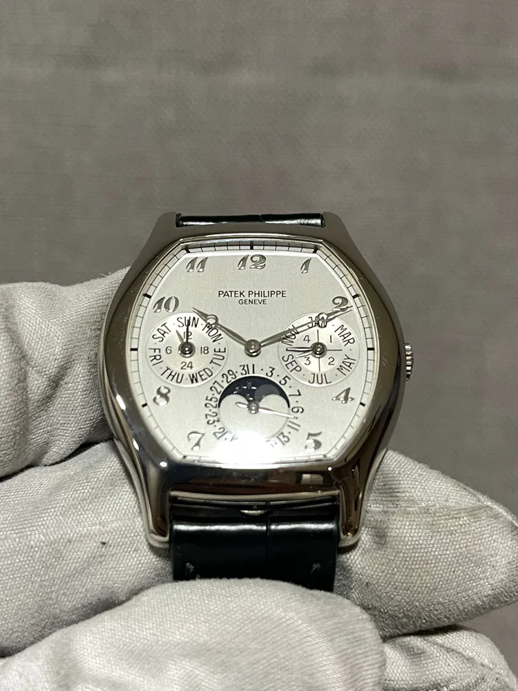 Patek Philippe Perpetual Calendar 18k